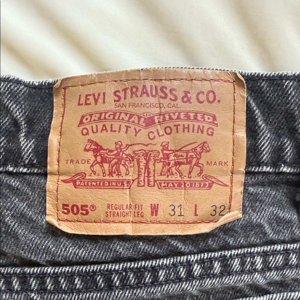 Levi's Black Frayed Jean Shorts - Picture 4 of 4
